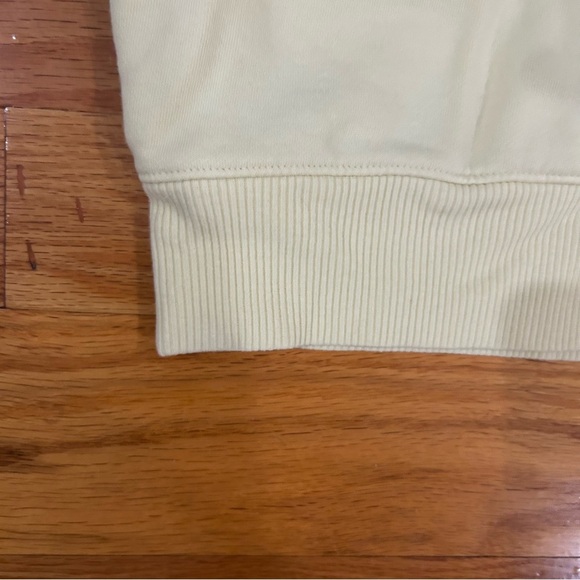 Target Womens medium yellow crewneck sweatshirt - Picture 5 of 7